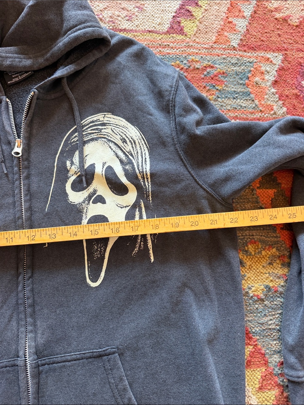 Hot Topic Ghost Face Horror Club Black Graphic Zip-Up Hoodie. Size Large. - Picture 9 of 10